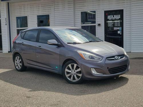 2014 Hyundai Accent SE 5-Door