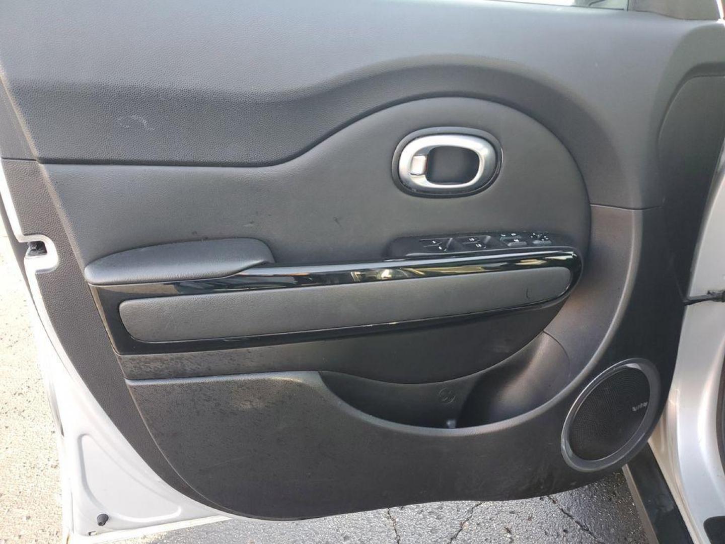2015 Bright Silver /Black Kia Soul ! (KNDJX3A56F7) with an 2.0L L4 DOHC 16V engine, 6-Speed Automatic transmission, located at 6064 Gull Rd, Kalamazoo, MI, 49048, (269) 222-0088, 42.328388, -85.512924 - <b>Vehicle Details</b><br>The Whole Shabang Package Sun and Sound Package the perfect blend of style, efficiency, and modern features with this 2015 Kia Soul !. This distinctive hatchback is equipped with front-wheel drive and powered by a robust 4-cylinder, 2.0L engine, delivering a smooth and re - Photo#10