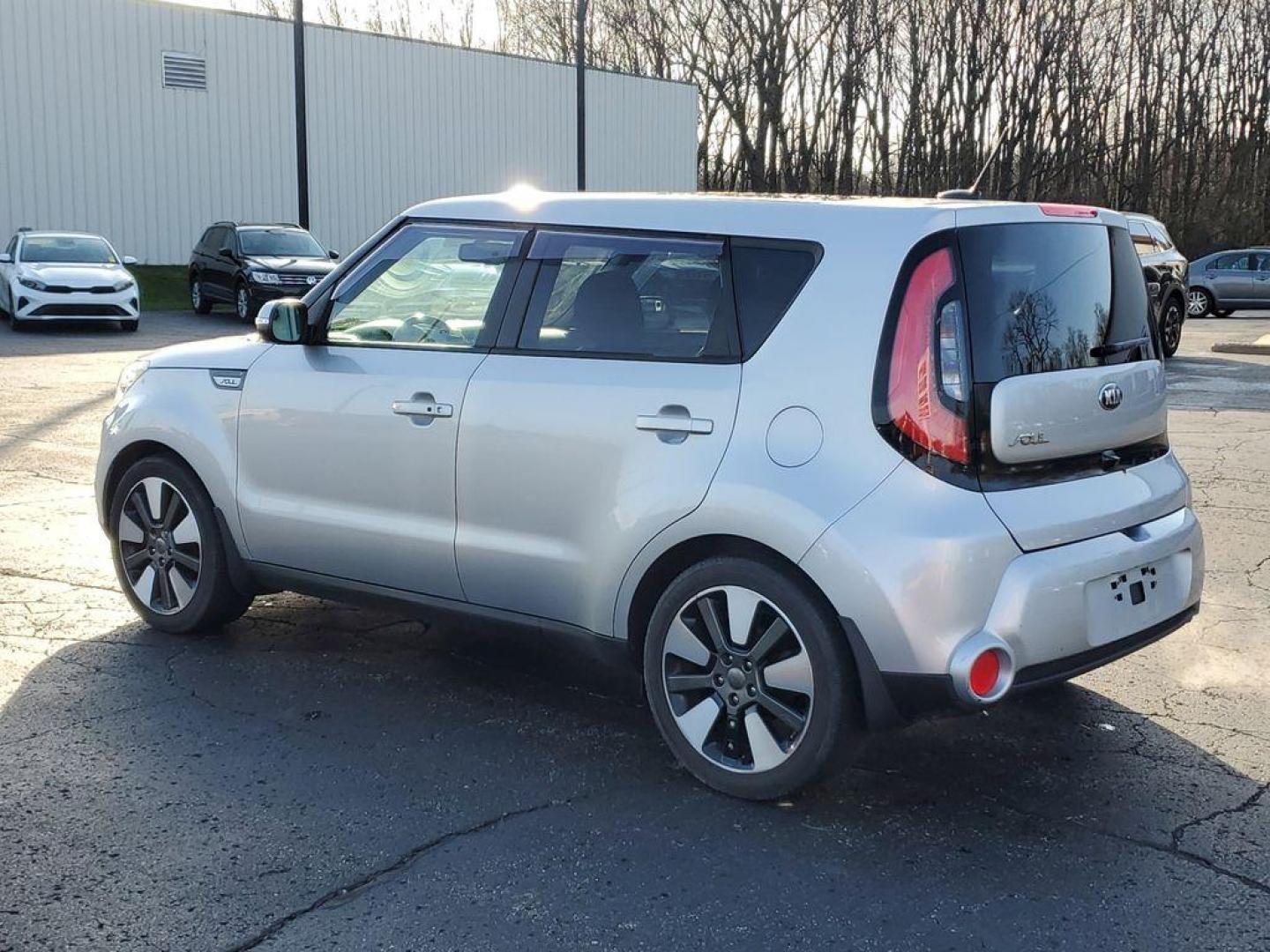 2015 Bright Silver /Black Kia Soul ! (KNDJX3A56F7) with an 2.0L L4 DOHC 16V engine, 6-Speed Automatic transmission, located at 6064 Gull Rd, Kalamazoo, MI, 49048, (269) 222-0088, 42.328388, -85.512924 - <b>Vehicle Details</b><br>The Whole Shabang Package Sun and Sound Package the perfect blend of style, efficiency, and modern features with this 2015 Kia Soul !. This distinctive hatchback is equipped with front-wheel drive and powered by a robust 4-cylinder, 2.0L engine, delivering a smooth and re - Photo#2