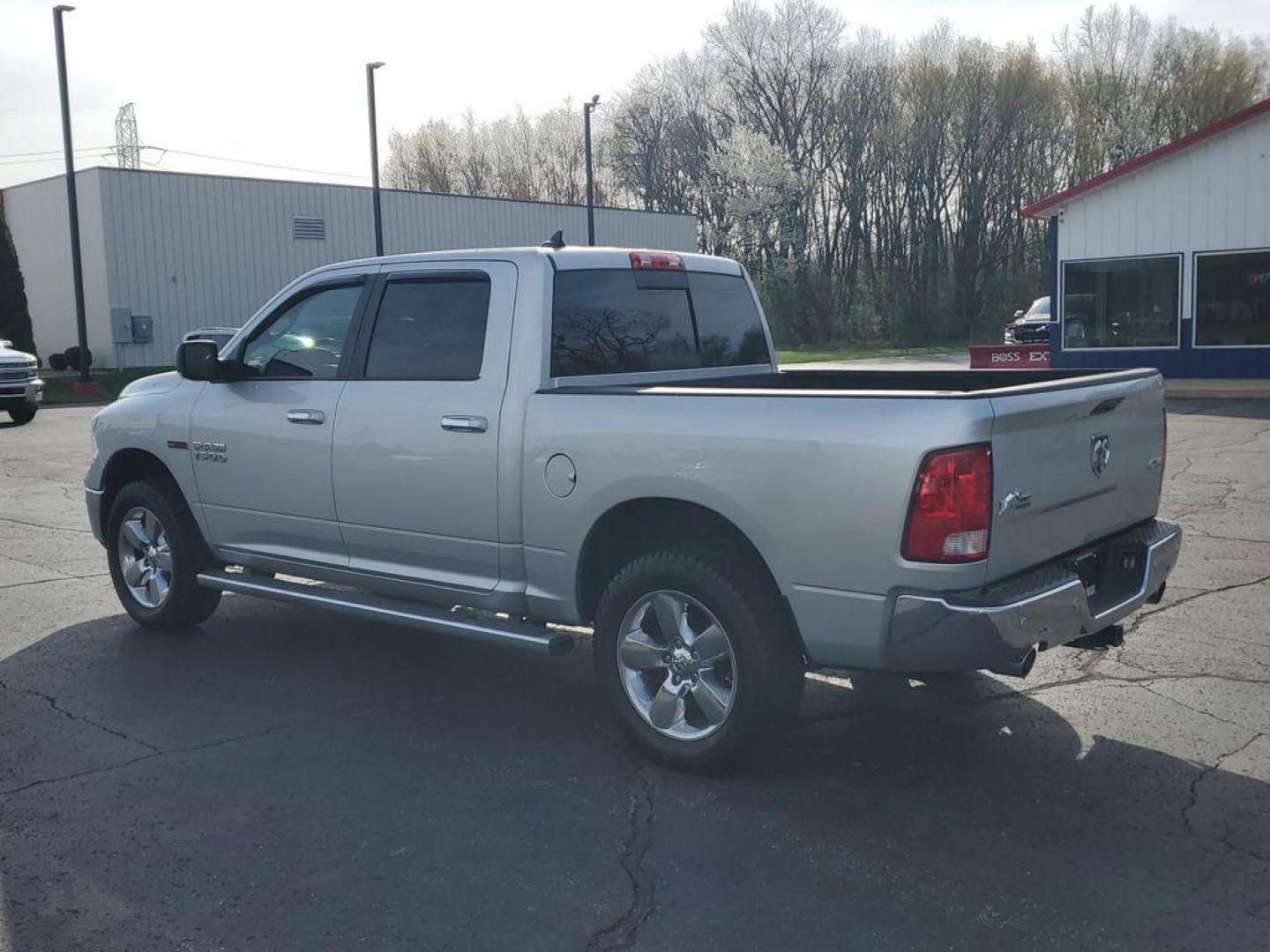 2017 Bright Silver Metallic Clearcoat /Diesel Gray/Black RAM 1500 SLT Crew Cab SWB 4WD (1C6RR7LM7HS) with an 3.0L V6 DIESEL engine, 8A transmission, located at 6064 Gull Rd, Kalamazoo, MI, 49048, (269) 222-0088, 42.328388, -85.512924 - Unleash the power and versatility of the 2017 Ram 1500 Big Horn, a truck that perfectly marries rugged capability with modern luxury. Equipped with a robust V6, 3.0L engine and dependable 4WD, this powerhouse is ready to tackle any terrain or weather condition with ease, making it your ideal partner - Photo#2