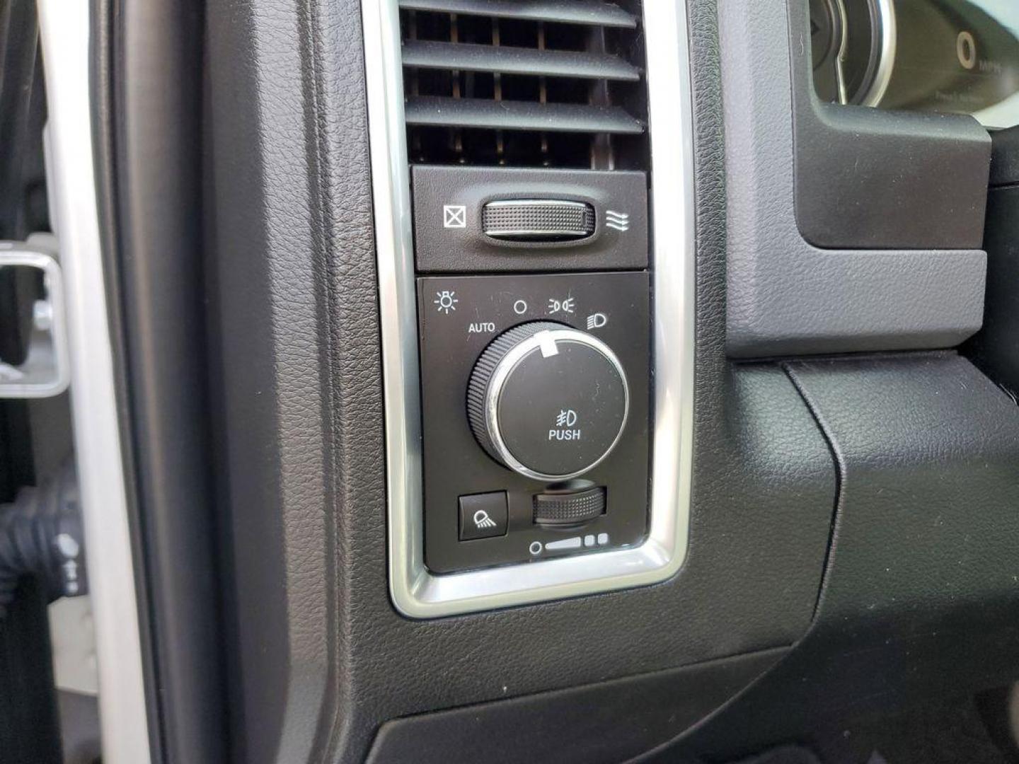 2017 Bright Silver Metallic Clearcoat /Diesel Gray/Black RAM 1500 SLT Crew Cab SWB 4WD (1C6RR7LM7HS) with an 3.0L V6 DIESEL engine, 8A transmission, located at 6064 Gull Rd, Kalamazoo, MI, 49048, (269) 222-0088, 42.328388, -85.512924 - Unleash the power and versatility of the 2017 Ram 1500 Big Horn, a truck that perfectly marries rugged capability with modern luxury. Equipped with a robust V6, 3.0L engine and dependable 4WD, this powerhouse is ready to tackle any terrain or weather condition with ease, making it your ideal partner - Photo#15