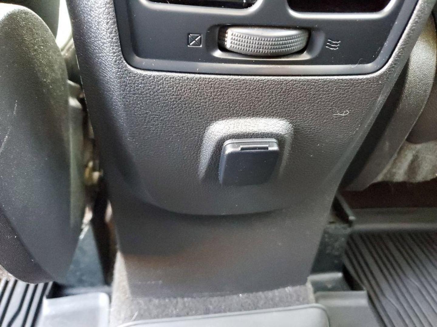 2019 Ingot Silver Metallic /Charcoal Black Ford Escape SEL 4WD (1FMCU9HD7KU) with an 1.5L L4 DOHC 16V engine, 6A transmission, located at 6064 Gull Rd, Kalamazoo, MI, 49048, (269) 222-0088, 42.328388, -85.512924 - Discover exceptional versatility with our 2019 Ford Escape SEL, designed to elevate your driving experience. This stylish SUV, equipped with 4WD and a responsive 4-cylinder, 1.5L engine, offers a perfect blend of power and efficiency for any adventure.<br><br>Step inside to find a spacious, well-app - Photo#10