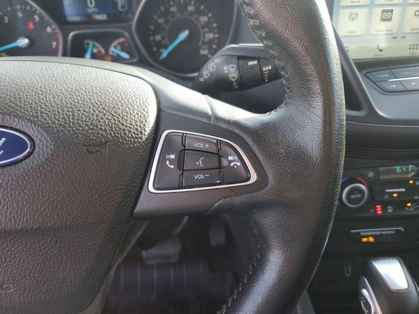2019 Ingot Silver Metallic /Charcoal Black Ford Escape SEL 4WD (1FMCU9HD7KU) with an 1.5L L4 DOHC 16V engine, 6A transmission, located at 6064 Gull Rd, Kalamazoo, MI, 49048, (269) 222-0088, 42.328388, -85.512924 - Discover exceptional versatility with our 2019 Ford Escape SEL, designed to elevate your driving experience. This stylish SUV, equipped with 4WD and a responsive 4-cylinder, 1.5L engine, offers a perfect blend of power and efficiency for any adventure.<br><br>Step inside to find a spacious, well-app - Photo#19