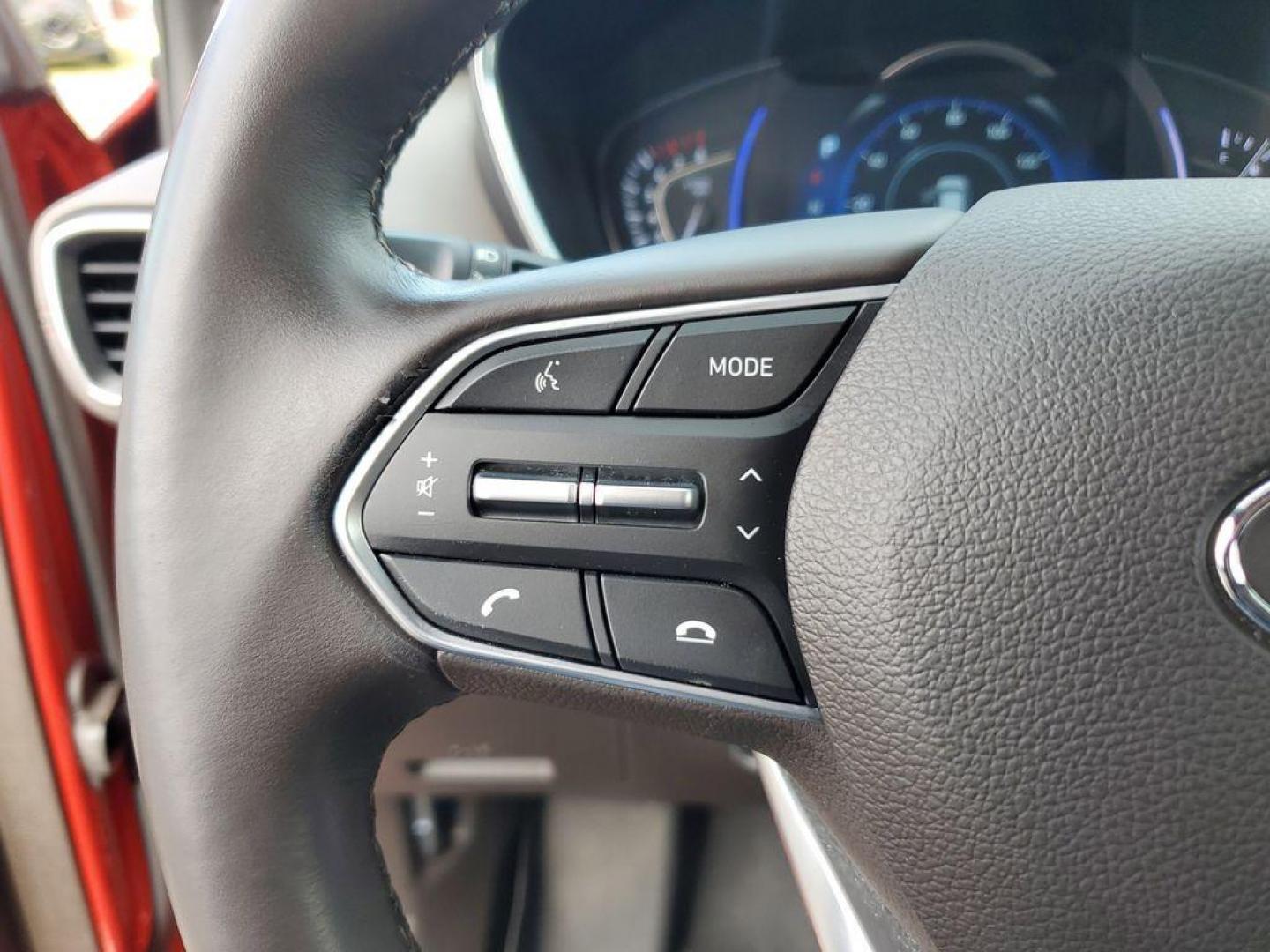 2020 Lava Orange /Espresso/Gray Hyundai Santa Fe Ultimate 2.0T AWD (5NMS5CAA7LH) with an 2.0L L4 DOHC 16V TURBO engine, 6A transmission, located at 6064 Gull Rd, Kalamazoo, MI, 49048, (269) 222-0088, 42.328388, -85.512924 - <b>Summary</b><br>NAVIGATION PACKAGE Power Moonroof<br><br><b>Vehicle Details</b><br>Discover the pristine elegance and unbeatable performance of the 2020 Hyundai Santa Fe Limited, the ultimate vehicle for those who crave adventure without compromising on luxury. With only 0 miles on the odometer, t - Photo#21