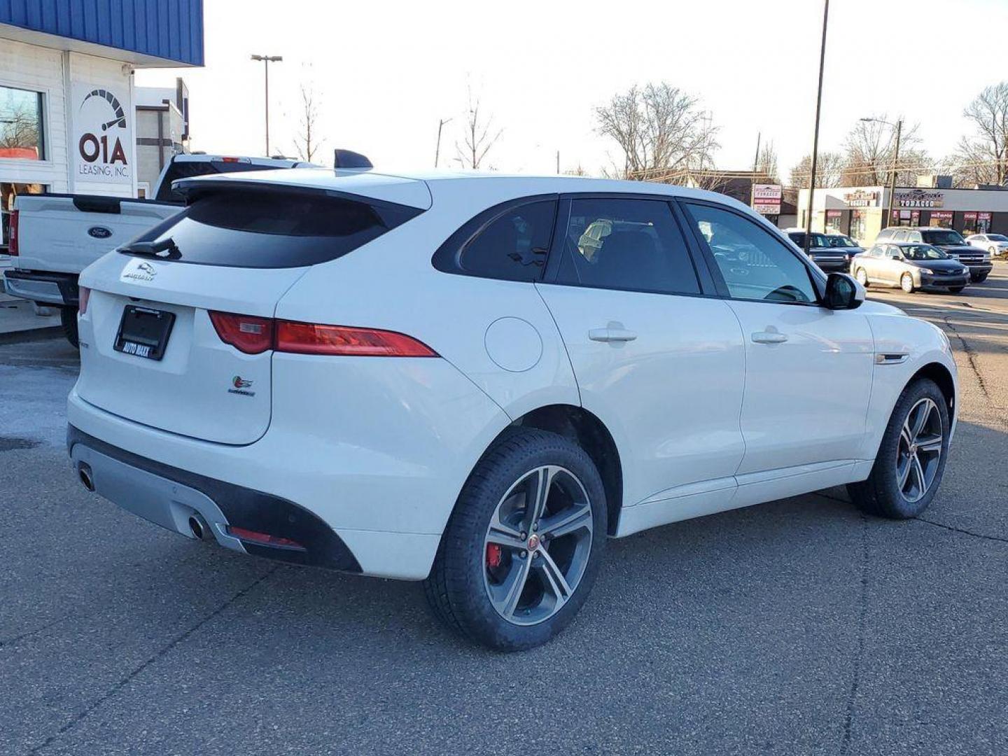 2020 Meribel White Pearl Satin /Ebony/Light Oyster Stitch Jaguar F-Pace S (SADCM2FVXLA) with an 3.0L V6 DOHC 24V SUPERCHARGED engine, 8A transmission, located at 6064 Gull Rd, Kalamazoo, MI, 49048, (269) 222-0088, 42.328388, -85.512924 - **Equipment listed is based on original vehicle build and subject to change. Please confirm the accuracy of the included equipment by calling the dealer prior to purchase.** - Photo#1