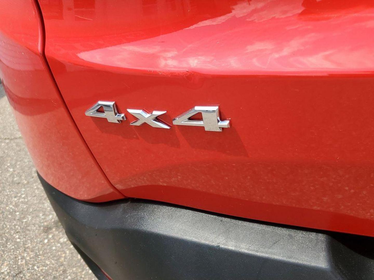 2020 Colorado Red Clearcoat /Black Jeep Renegade Latitude 4WD (ZACNJBBB4LP) with an 2.4L L4 DOHC 16V engine, 9A transmission, located at 234 Columbia Ave, Battle Creek, MI, 49015, (269) 222-0088, 42.298264, -85.192543 - <b>Vehicle Details</b><br>Get ready to conquer the roads with this stunning 2020 Jeep Renegade Latitude! This adventure-ready SUV is the perfect blend of rugged capability and modern sophistication. With its robust 4WD system, you'll easily tackle any terrain, whether you're navigating city streets - Photo#27