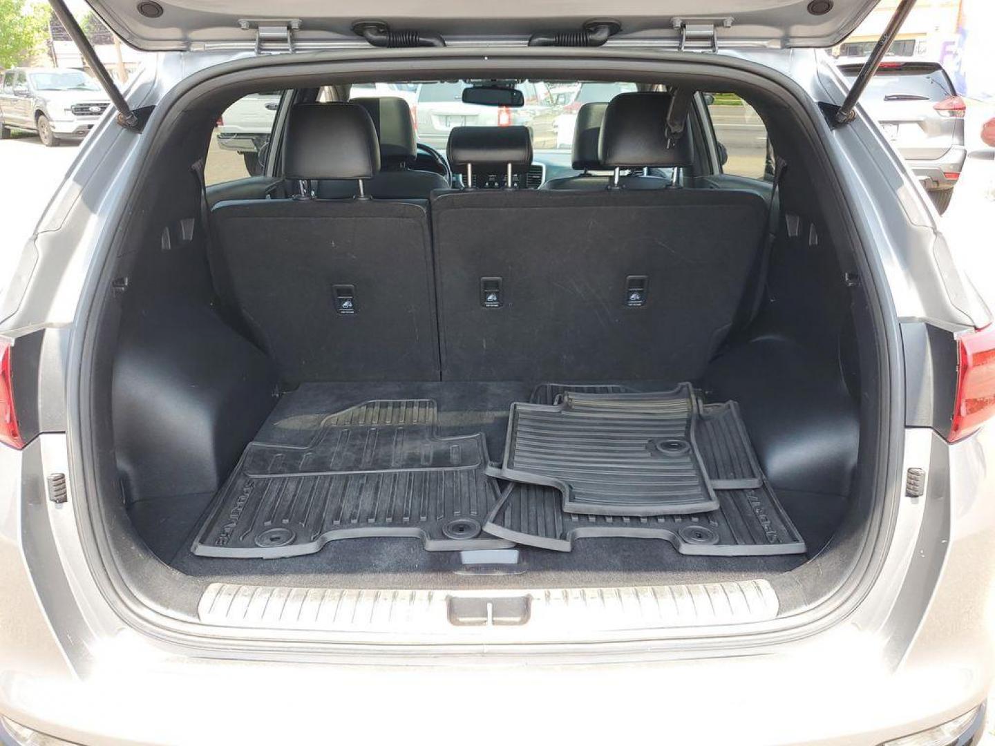 2020 Steel Gray /Black Kia Sportage S AWD (KNDP6CAC5L7) with an 2.4L V6 DOHC 24V engine, 6A transmission, located at 234 Columbia Ave, Battle Creek, MI, 49015, (269) 222-0088, 42.298264, -85.192543 - <b>Vehicle Details</b><br>Get ready to elevate your driving experience with this stunning 2020 Kia Sportage S, equipped with All-Wheel Drive and a robust 4-cylinder, 2.4L engine. This versatile SUV is perfect for those who crave adventure and demand performance without compromising on style. Step - Photo#31