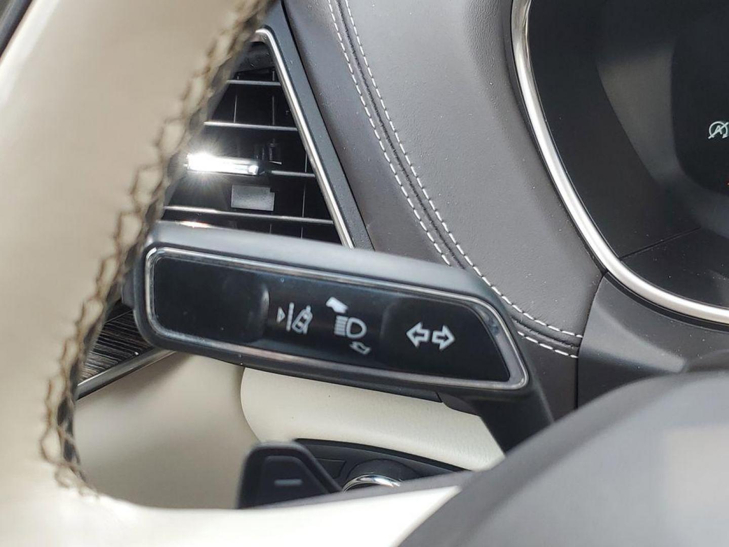 2020 Infinite Black /Alpine Lincoln Nautilus Black Label AWD (2LMPJ9JP7LB) with an 2.7L V6 DOHC 24V engine, 6A transmission, located at 234 Columbia Ave, Battle Creek, MI, 49015, (269) 222-0088, 42.298264, -85.192543 - <b>Vehicle Details</b><br>Discover the epitome of luxury and performance with this exquisite 2020 Lincoln Nautilus Black Label. Equipped with an advanced All-Wheel Drive system, this SUV ensures a confident and smooth driving experience across various terrains. At its heart lies a robust V6, 2.7L tu - Photo#15