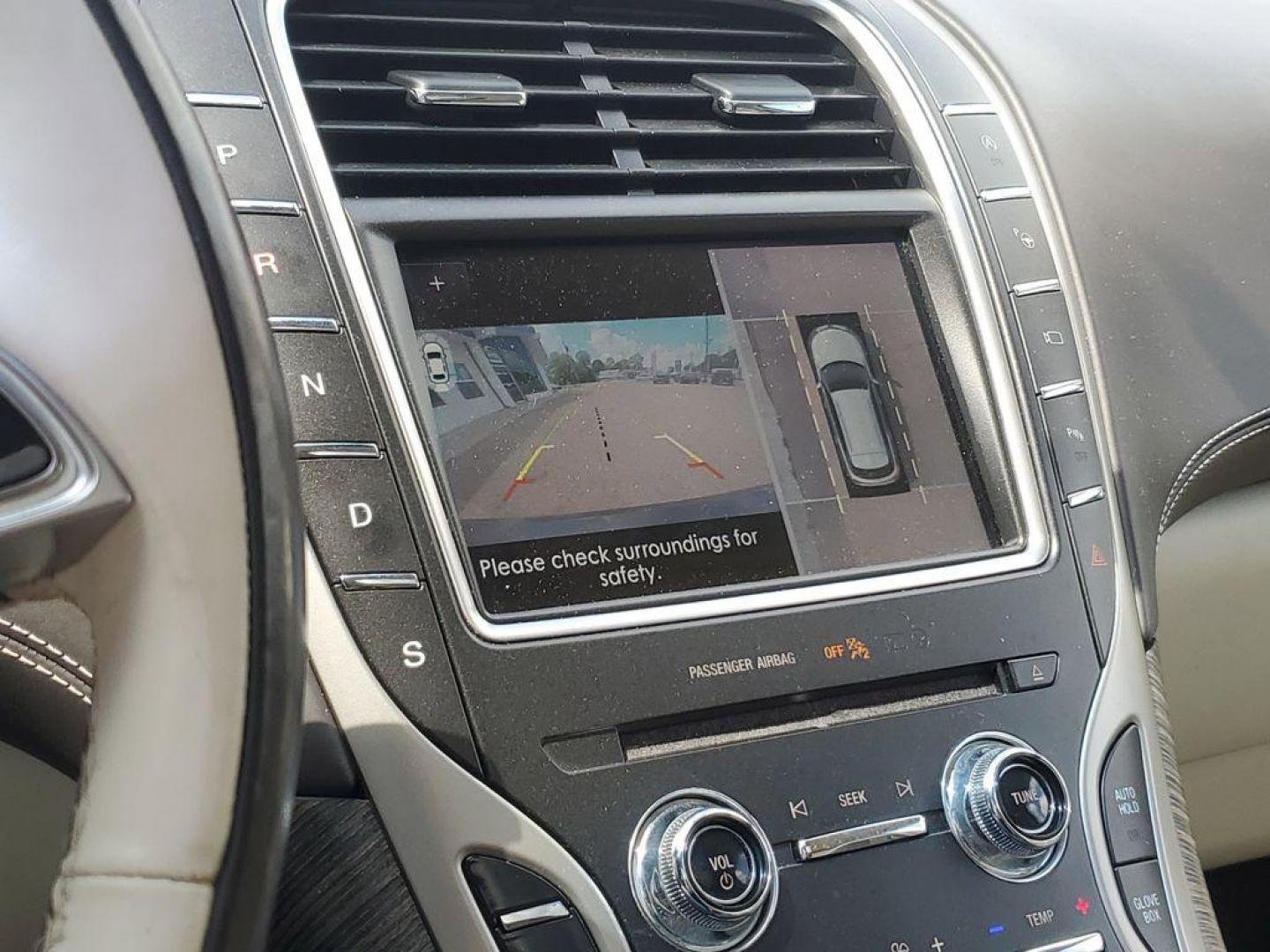 2020 Infinite Black /Alpine Lincoln Nautilus Black Label AWD (2LMPJ9JP7LB) with an 2.7L V6 DOHC 24V engine, 6A transmission, located at 234 Columbia Ave, Battle Creek, MI, 49015, (269) 222-0088, 42.298264, -85.192543 - <b>Vehicle Details</b><br>Discover the epitome of luxury and performance with this exquisite 2020 Lincoln Nautilus Black Label. Equipped with an advanced All-Wheel Drive system, this SUV ensures a confident and smooth driving experience across various terrains. At its heart lies a robust V6, 2.7L tu - Photo#18