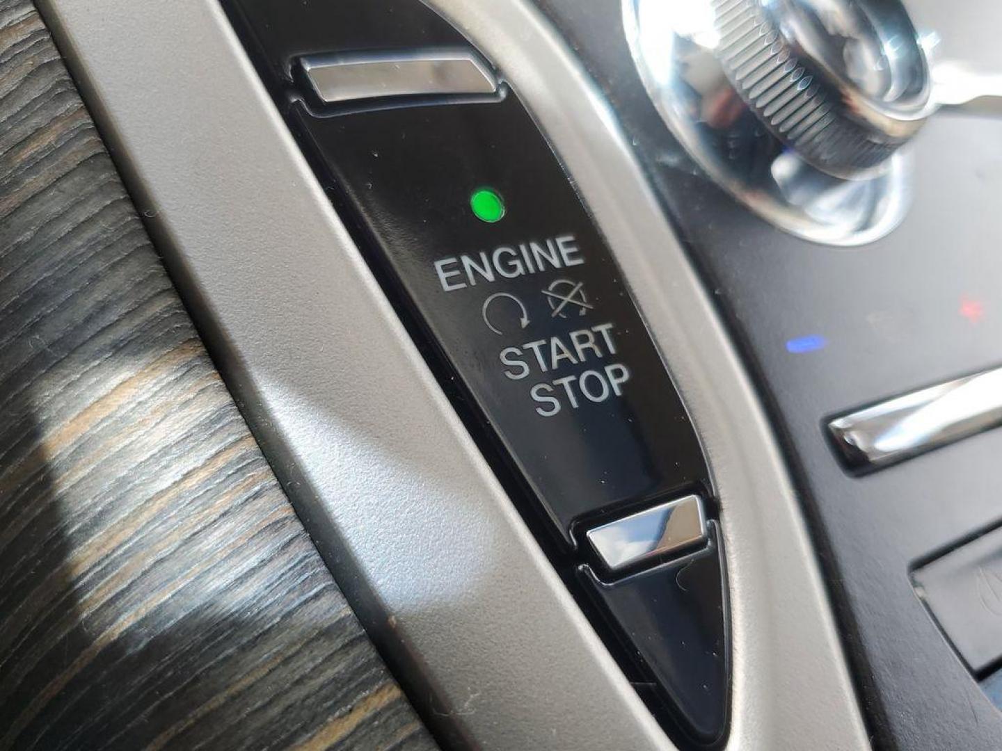 2020 Infinite Black /Alpine Lincoln Nautilus Black Label AWD (2LMPJ9JP7LB) with an 2.7L V6 DOHC 24V engine, 6A transmission, located at 234 Columbia Ave, Battle Creek, MI, 49015, (269) 222-0088, 42.298264, -85.192543 - <b>Vehicle Details</b><br>Discover the epitome of luxury and performance with this exquisite 2020 Lincoln Nautilus Black Label. Equipped with an advanced All-Wheel Drive system, this SUV ensures a confident and smooth driving experience across various terrains. At its heart lies a robust V6, 2.7L tu - Photo#23