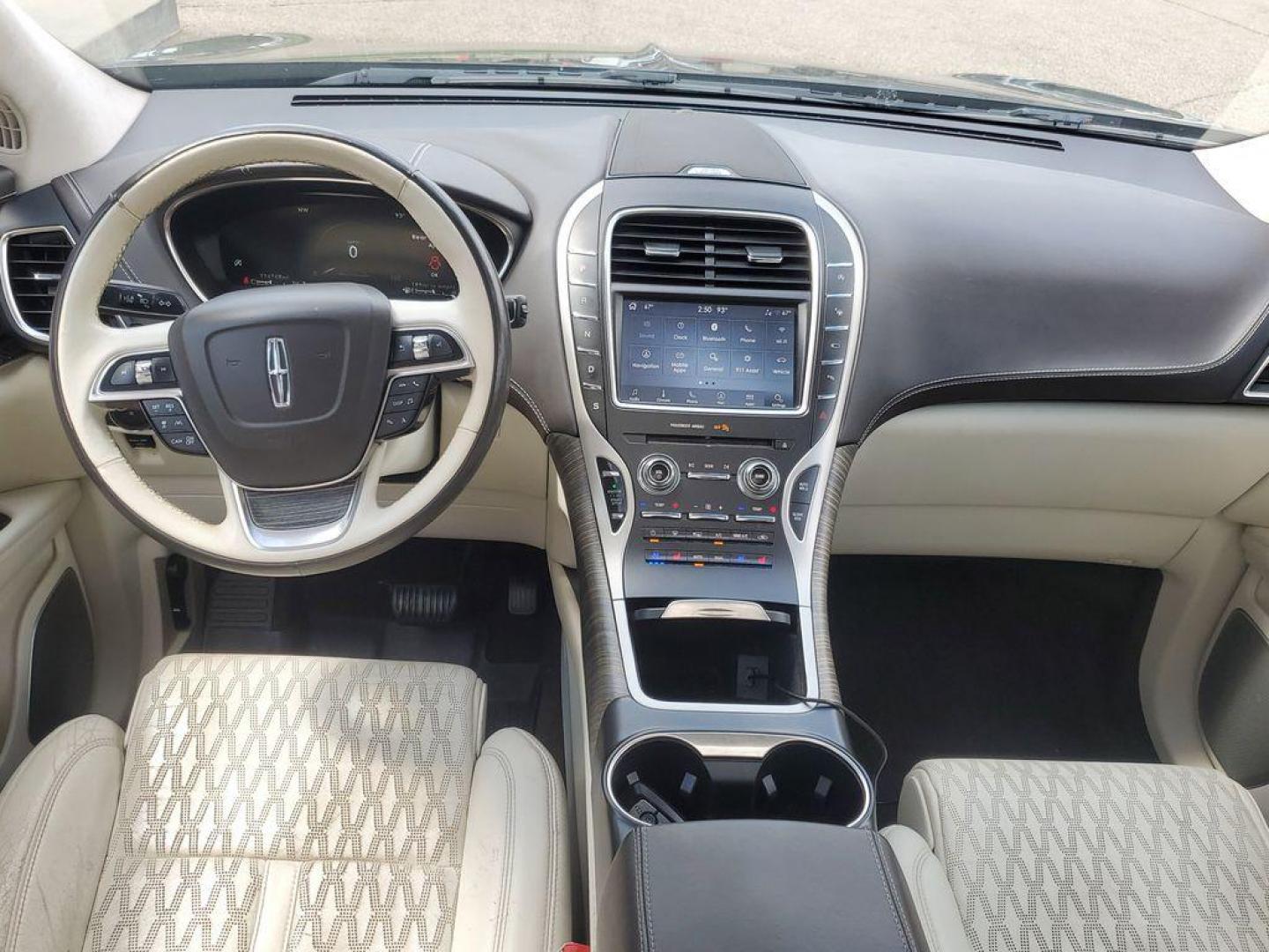 2020 Infinite Black /Alpine Lincoln Nautilus Black Label AWD (2LMPJ9JP7LB) with an 2.7L V6 DOHC 24V engine, 6A transmission, located at 234 Columbia Ave, Battle Creek, MI, 49015, (269) 222-0088, 42.298264, -85.192543 - <b>Vehicle Details</b><br>Discover the epitome of luxury and performance with this exquisite 2020 Lincoln Nautilus Black Label. Equipped with an advanced All-Wheel Drive system, this SUV ensures a confident and smooth driving experience across various terrains. At its heart lies a robust V6, 2.7L tu - Photo#27