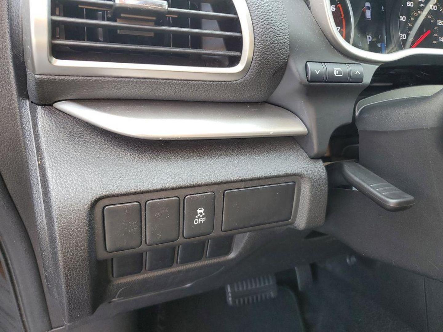 2020 Tarmac Black Metallic /BLACK Mitsubishi Eclipse Cross ES (JA4AS3AA8LZ) with an 1.5L L4 DOHC 16V engine, CVT transmission, located at 6064 Gull Rd, Kalamazoo, MI, 49048, (269) 222-0088, 42.328388, -85.512924 - Discover the refined blend of style, efficiency, and innovation with the 2020 Mitsubishi Eclipse Cross ES. This compact SUV is designed for those who value performance and practicality. Powered by a spirited 1.5L 4-cylinder engine, the Mitsubishi Eclipse Cross ES offers a smooth and responsive drivi - Photo#14