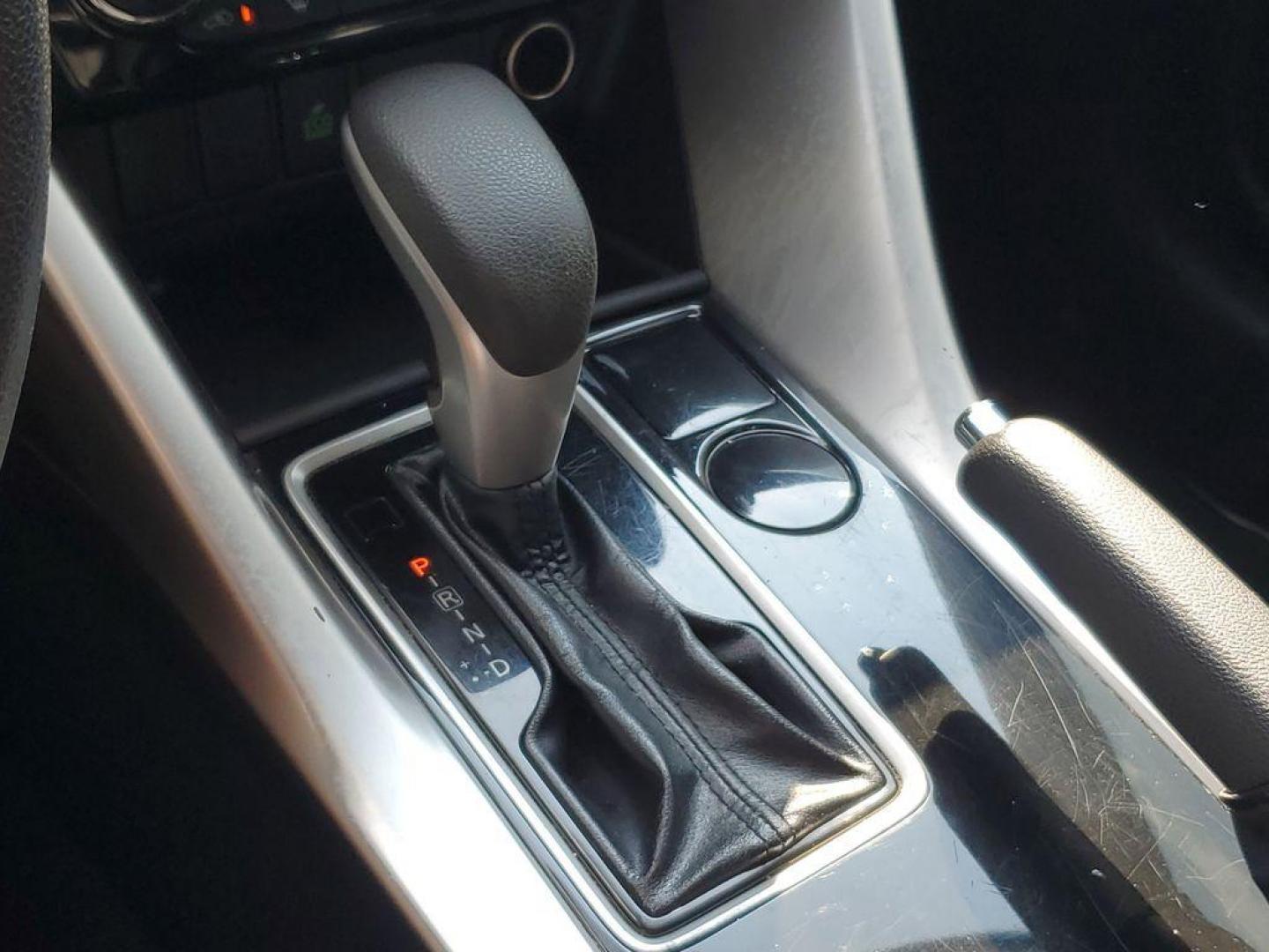 2020 Tarmac Black Metallic /BLACK Mitsubishi Eclipse Cross ES (JA4AS3AA8LZ) with an 1.5L L4 DOHC 16V engine, CVT transmission, located at 6064 Gull Rd, Kalamazoo, MI, 49048, (269) 222-0088, 42.328388, -85.512924 - Discover the refined blend of style, efficiency, and innovation with the 2020 Mitsubishi Eclipse Cross ES. This compact SUV is designed for those who value performance and practicality. Powered by a spirited 1.5L 4-cylinder engine, the Mitsubishi Eclipse Cross ES offers a smooth and responsive drivi - Photo#21