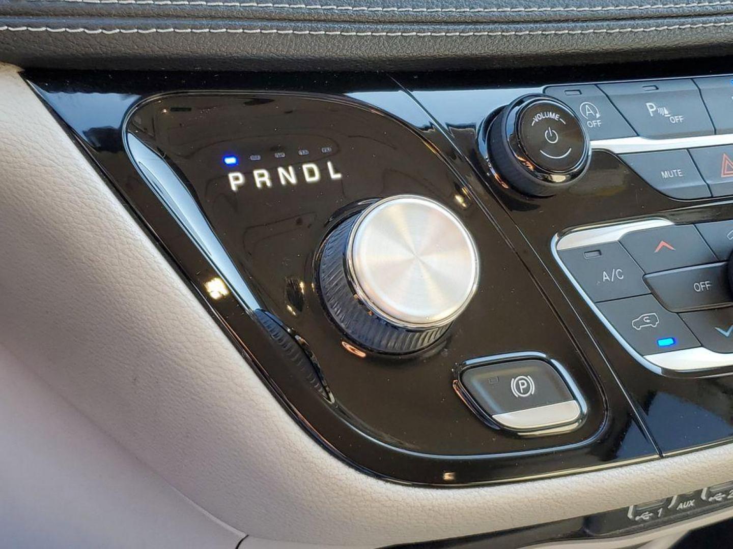 2021 Luxury White Pearlcoat /Alloy/Black Chrysler Pacifica Touring-L (2C4RC1BG1MR) with an 3.6L V6 DOHC 24V engine, 9A transmission, located at 6064 Gull Rd, Kalamazoo, MI, 49048, (269) 222-0088, 42.328388, -85.512924 - <b>Vehicle Details</b><br>Discover the unparalleled comfort and sophistication of the 2021 Chrysler Pacifica Touring L, a minivan designed with both family and style in mind. This pristine model, with 0 miles on the odometer, offers an impressive blend of performance and luxury. Under the hood, you' - Photo#24