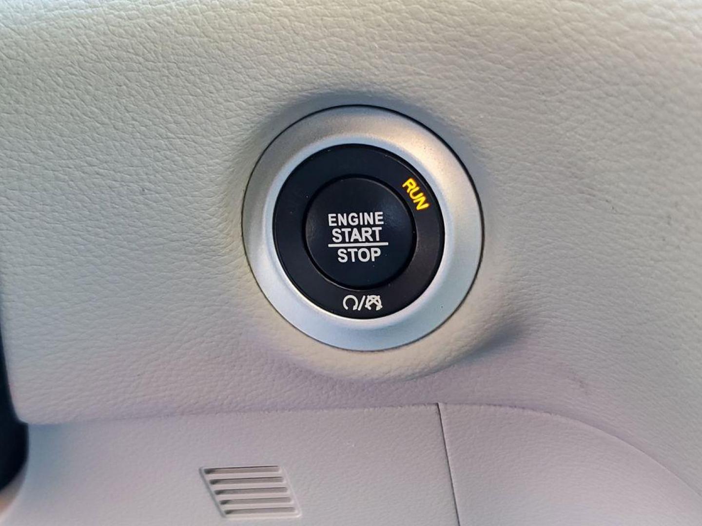 2021 Luxury White Pearlcoat /Alloy/Black Chrysler Pacifica Touring-L (2C4RC1BG1MR) with an 3.6L V6 DOHC 24V engine, 9A transmission, located at 6064 Gull Rd, Kalamazoo, MI, 49048, (269) 222-0088, 42.328388, -85.512924 - <b>Vehicle Details</b><br>Discover the unparalleled comfort and sophistication of the 2021 Chrysler Pacifica Touring L, a minivan designed with both family and style in mind. This pristine model, with 0 miles on the odometer, offers an impressive blend of performance and luxury. Under the hood, you' - Photo#25