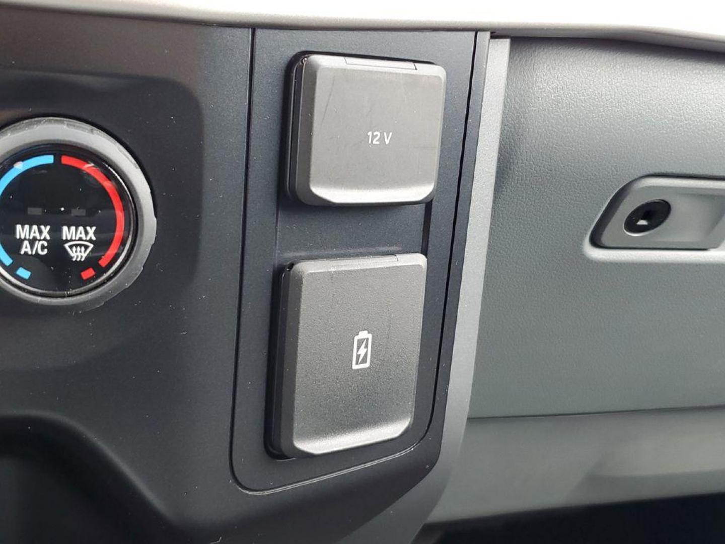 2021 Agate Black Metallic /Black/Medium Dark Slate Ford F-150 King-Ranch SuperCrew 5.5-ft. 2WD (1FTEW1EB3MK) with an 3.3L V6 DOHC 24V engine, 6A transmission, located at 6064 Gull Rd, Kalamazoo, MI, 49048, (269) 222-0088, 42.328388, -85.512924 - Experience the perfect blend of power and sophistication with this pre-owned 2021 Ford F-150 XLT, an exceptional choice for those seeking reliability and performance. This robust pickup is equipped with a 3.3L V6 engine and 4WD, ensuring superior handling and versatility whether navigating city stre - Photo#22