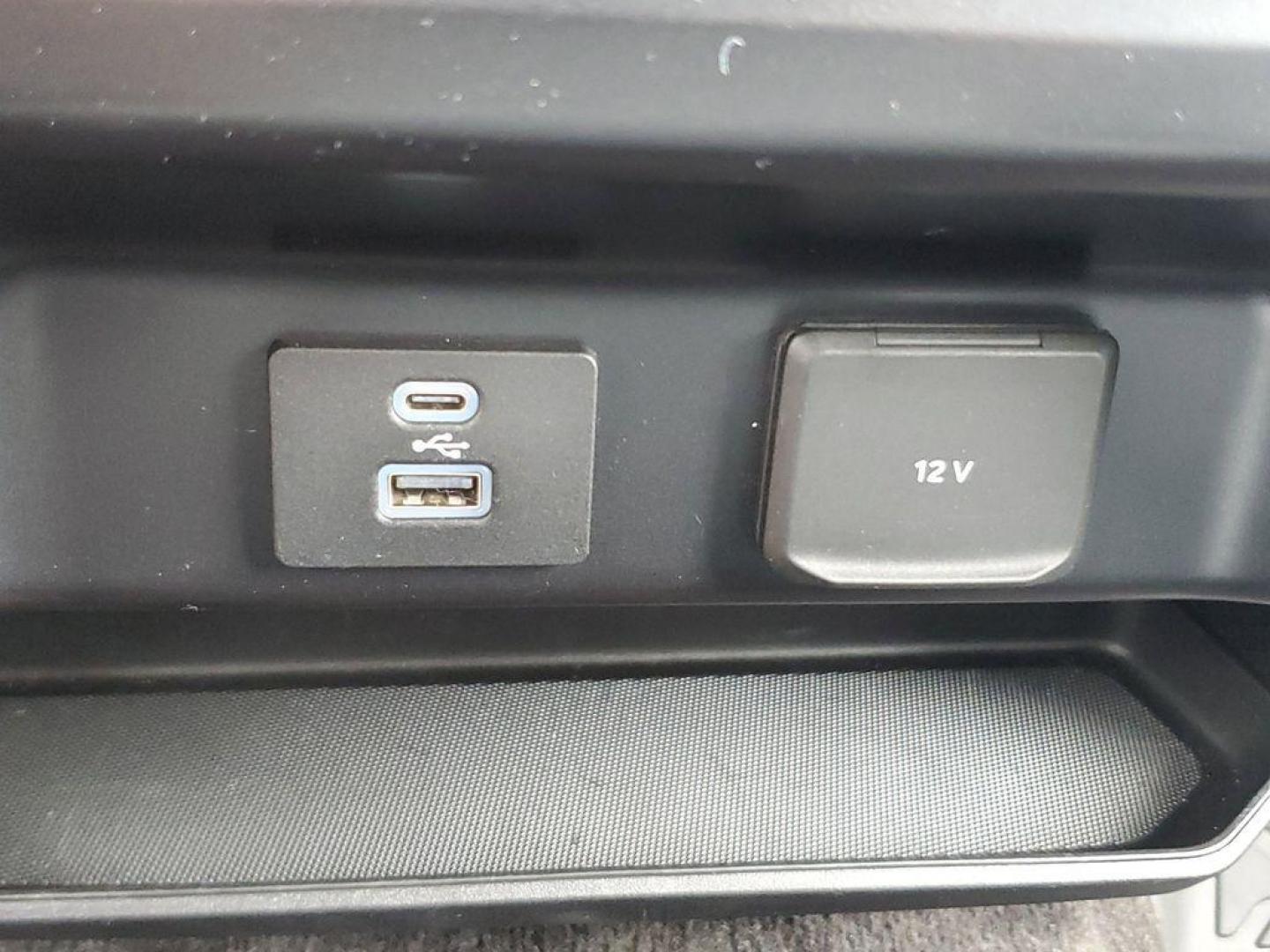 2021 Agate Black Metallic /Black/Medium Dark Slate Ford F-150 King-Ranch SuperCrew 5.5-ft. 2WD (1FTEW1EB3MK) with an 3.3L V6 DOHC 24V engine, 6A transmission, located at 6064 Gull Rd, Kalamazoo, MI, 49048, (269) 222-0088, 42.328388, -85.512924 - Experience the perfect blend of power and sophistication with this pre-owned 2021 Ford F-150 XLT, an exceptional choice for those seeking reliability and performance. This robust pickup is equipped with a 3.3L V6 engine and 4WD, ensuring superior handling and versatility whether navigating city stre - Photo#23