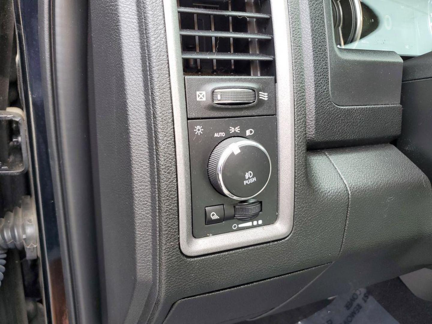 2021 Diamond Black Crystal Pearl /Diesel Grey/Black RAM 1500 Classic Tradesman Quad Cab 4WD (1C6RR7FG5MS) with an 3.6L V6 DOHC 24V FFV engine, 8A transmission, located at 6064 Gull Rd, Kalamazoo, MI, 49048, (269) 222-0088, 42.328388, -85.512924 - Rev up your adventure with this dynamic 2021 Ram 1500 Classic Express! With just 46,538 miles on the odometer, this powerhouse is ready to elevate your driving experience to new heights. Equipped with a robust V6, 3.6L engine and 4WD capability, this truck is built to conquer both city streets and r - Photo#14