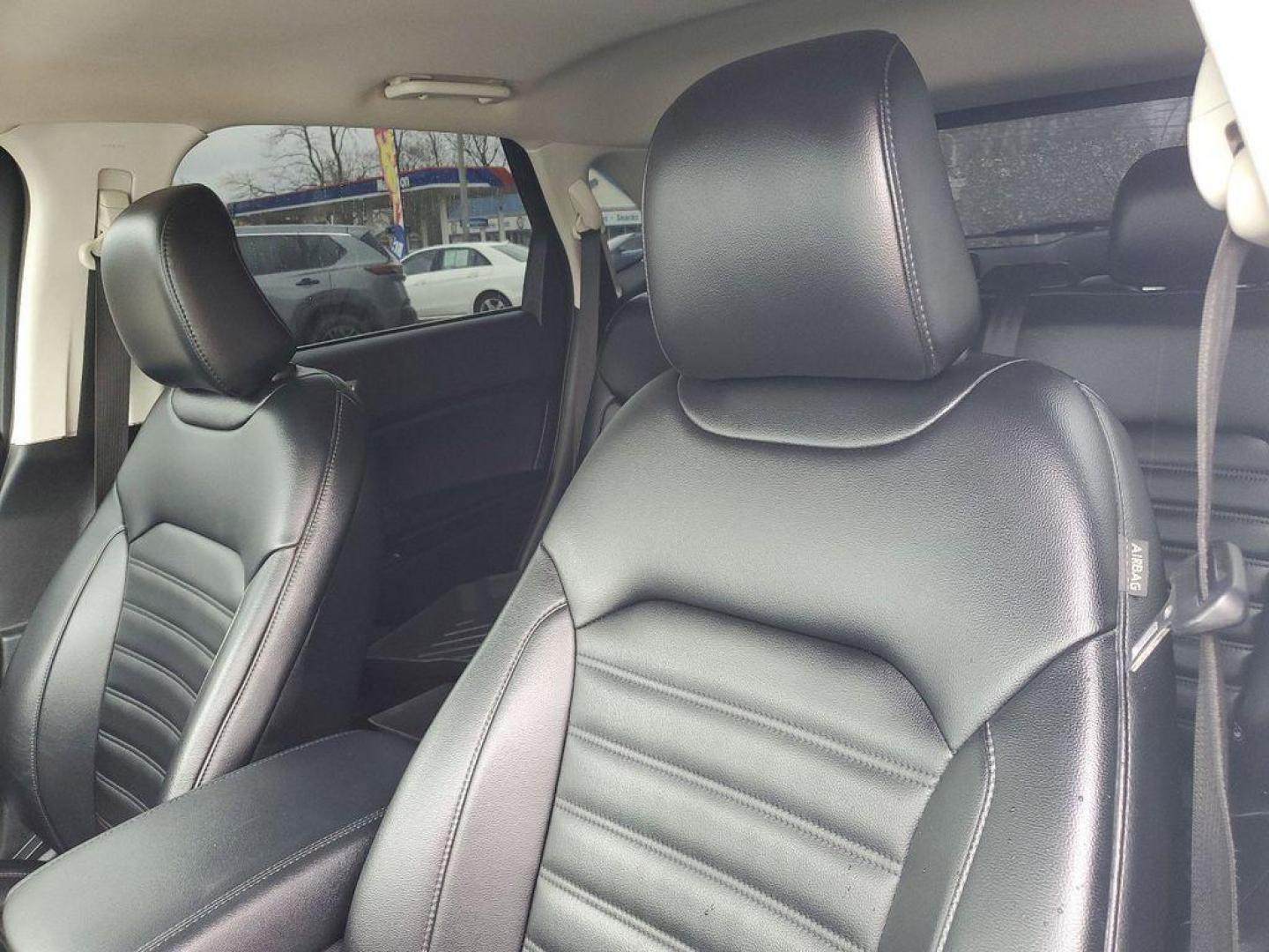2022 Oxford White /Ebony Ford Edge SEL AWD (2FMPK4J90NB) with an 2.0L L4 DOHC 16V engine, 6A transmission, located at 234 Columbia Ave, Battle Creek, MI, 49015, (269) 222-0088, 42.298264, -85.192543 - Equipment Group 201A: 18" Sparkle Silver-Painted Aluminum Wheels; 3.80 Axle Ratio; ActiveX Seating Material Heated Bucket Seats; 8-Speed Automatic Transmission with SelectShift; Twin-Scroll 2.0L EcoBoost Engine; 245/60R18 AS BSW Tires; TBD GVWR; AM/FM Stereo/MP3 Capable Radio Mini Spare Wheel LED Da - Photo#9