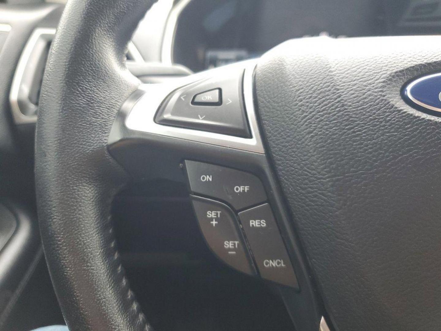 2022 Oxford White /Ebony Ford Edge SEL AWD (2FMPK4J90NB) with an 2.0L L4 DOHC 16V engine, 6A transmission, located at 234 Columbia Ave, Battle Creek, MI, 49015, (269) 222-0088, 42.298264, -85.192543 - Equipment Group 201A: 18" Sparkle Silver-Painted Aluminum Wheels; 3.80 Axle Ratio; ActiveX Seating Material Heated Bucket Seats; 8-Speed Automatic Transmission with SelectShift; Twin-Scroll 2.0L EcoBoost Engine; 245/60R18 AS BSW Tires; TBD GVWR; AM/FM Stereo/MP3 Capable Radio Mini Spare Wheel LED Da - Photo#15