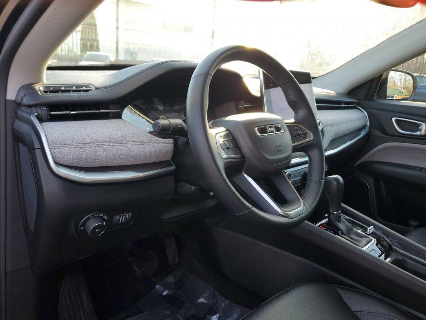 2022 Granite Crystal Metallic Clearcoat /BLACK Jeep Compass High Altitude 4WD (3C4NJDFBXNT) with an 2.4L L4 DOHC 16V engine, 6M transmission, located at 6064 Gull Rd, Kalamazoo, MI, 49048, (269) 222-0088, 42.328388, -85.512924 - Discover the perfect blend of style, performance, and modern technology with this exceptional 2022 Jeep Compass Latitude Lux. Designed for both adventure and everyday driving, this versatile SUV is equipped with a robust 4WD system and a 4-cylinder, 2.4L engine, ensuring a smooth and responsive ride - Photo#16