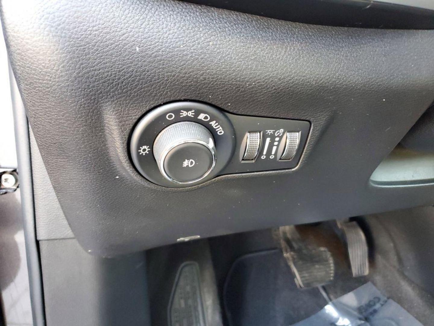 2022 Granite Crystal Metallic Clearcoat /BLACK Jeep Compass High Altitude 4WD (3C4NJDFBXNT) with an 2.4L L4 DOHC 16V engine, 6M transmission, located at 6064 Gull Rd, Kalamazoo, MI, 49048, (269) 222-0088, 42.328388, -85.512924 - Discover the perfect blend of style, performance, and modern technology with this exceptional 2022 Jeep Compass Latitude Lux. Designed for both adventure and everyday driving, this versatile SUV is equipped with a robust 4WD system and a 4-cylinder, 2.4L engine, ensuring a smooth and responsive ride - Photo#17