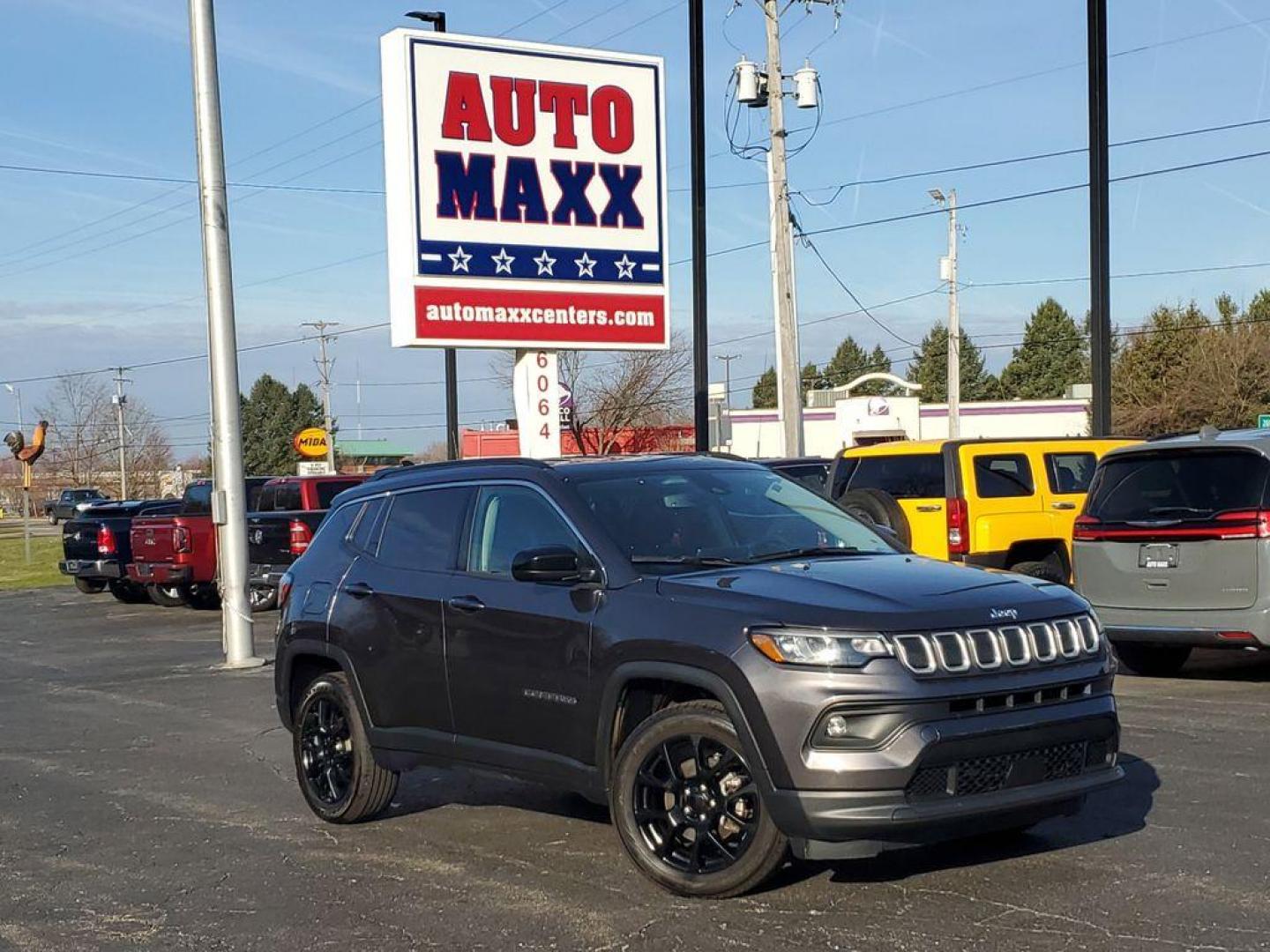 2022 Granite Crystal Metallic Clearcoat /BLACK Jeep Compass High Altitude 4WD (3C4NJDFBXNT) with an 2.4L L4 DOHC 16V engine, 6M transmission, located at 6064 Gull Rd, Kalamazoo, MI, 49048, (269) 222-0088, 42.328388, -85.512924 - Discover the perfect blend of style, performance, and modern technology with this exceptional 2022 Jeep Compass Latitude Lux. Designed for both adventure and everyday driving, this versatile SUV is equipped with a robust 4WD system and a 4-cylinder, 2.4L engine, ensuring a smooth and responsive ride - Photo#0