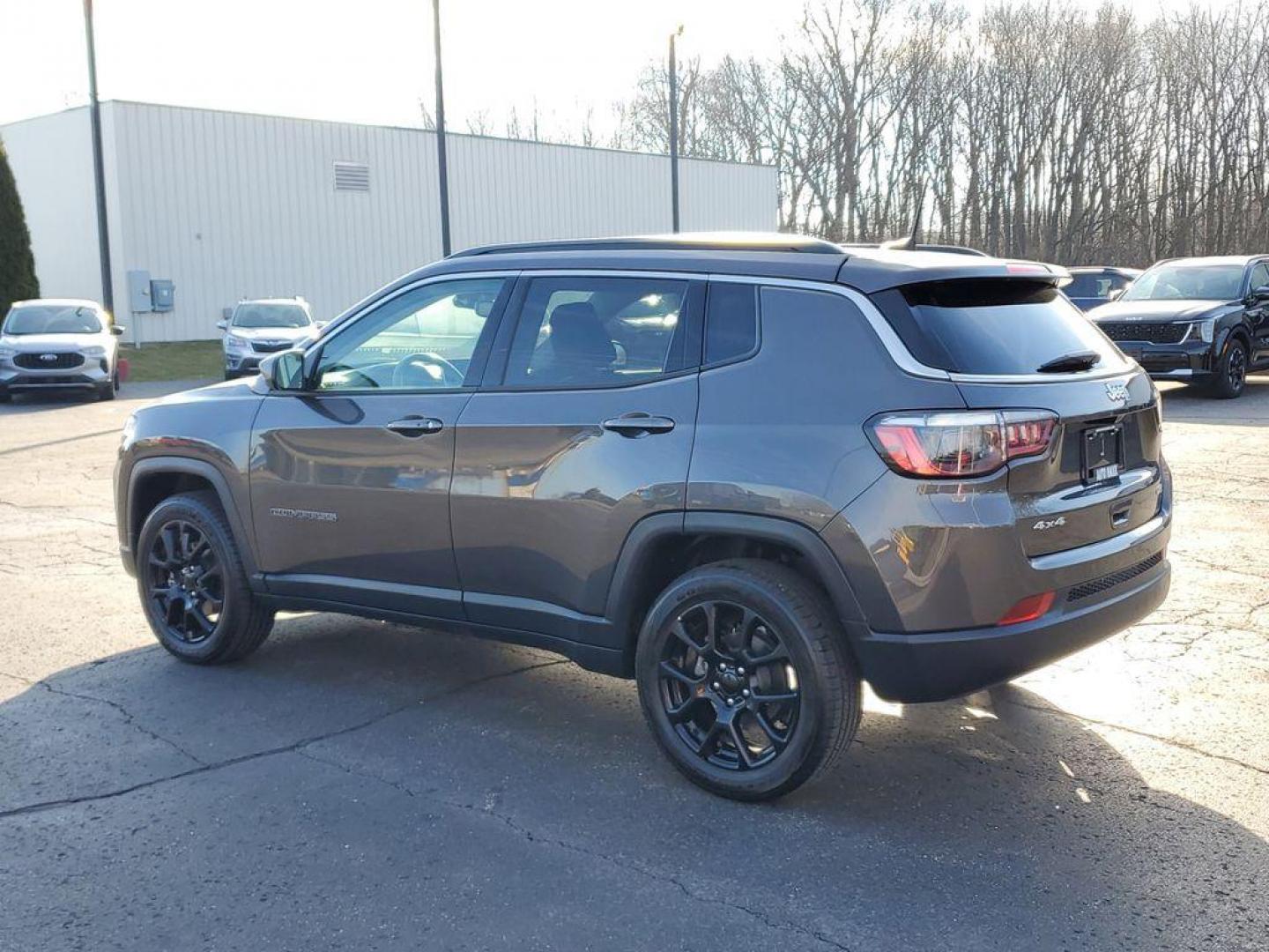 2022 Granite Crystal Metallic Clearcoat /BLACK Jeep Compass High Altitude 4WD (3C4NJDFBXNT) with an 2.4L L4 DOHC 16V engine, 6M transmission, located at 6064 Gull Rd, Kalamazoo, MI, 49048, (269) 222-0088, 42.328388, -85.512924 - Discover the perfect blend of style, performance, and modern technology with this exceptional 2022 Jeep Compass Latitude Lux. Designed for both adventure and everyday driving, this versatile SUV is equipped with a robust 4WD system and a 4-cylinder, 2.4L engine, ensuring a smooth and responsive ride - Photo#2
