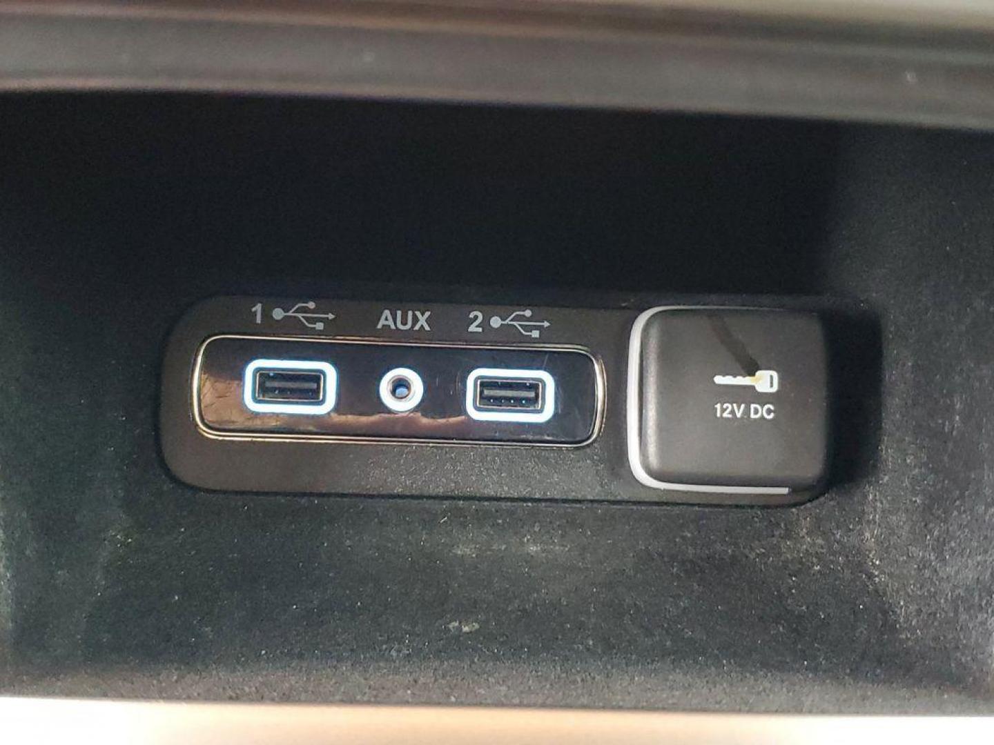 2022 BLACK /GREY Jeep Grand Cherokee Laredo E 4WD (1C4RJFAG7NC) with an 3.6L V6 DOHC 24V engine, 8A transmission, located at 6064 Gull Rd, Kalamazoo, MI, 49048, (269) 222-0088, 42.328388, -85.512924 - Experience adventure like never before with this stunning 2022 Jeep Grand Cherokee WK Laredo! Engineered for those who crave the thrill of the road while demanding top-notch reliability, this SUV is your ticket to unparalleled journeys. Equipped with a robust 4WD system and a powerful V6, 3.6L engin - Photo#24