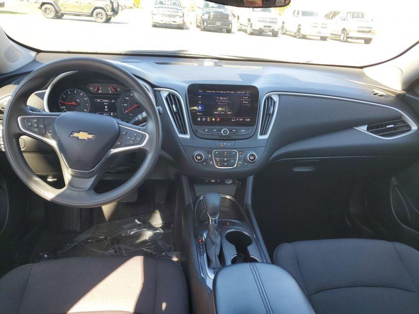 2023 Mosaic Black Metallic /Jet Black Chevrolet Malibu 1LT (1G1ZD5ST2PF) with an 1.5L L4 DOHC 16V engine, 6A transmission, located at 6064 Gull Rd, Kalamazoo, MI, 49048, (269) 222-0088, 42.328388, -85.512924 - Rev up your daily drive with this stunning 2023 Chevrolet Malibu LT, a modern marvel that seamlessly blends style, efficiency, and cutting-edge technology! Under the hood, you'll find a spirited 1.5L 4-cylinder engine paired with Front-Wheel Drive, delivering a smooth and responsive ride that's perf - Photo#8