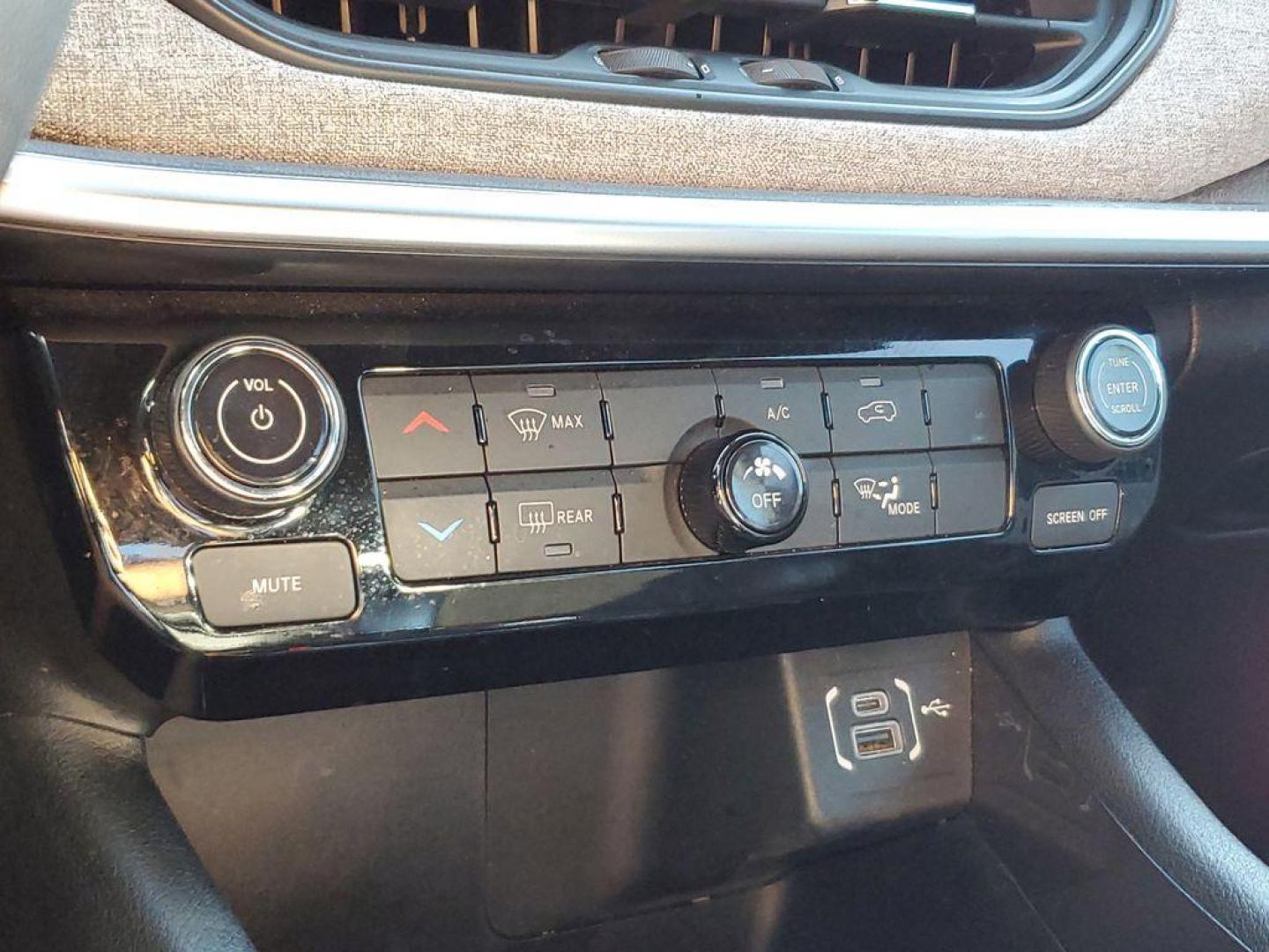 2023 Bright White Clearcoat /BLACK Jeep Compass Latitude (3C4NJDBNXPT) with an 2.0L L4 DOHC 16V TURBO engine, 8-speed automatic transmission, located at 6064 Gull Rd, Kalamazoo, MI, 49048, (269) 222-0088, 42.328388, -85.512924 - Experience the perfect blend of style, performance, and technology with this pre-owned 2023 Jeep Compass Latitude. Equipped with a robust 4-cylinder, 2.0L engine and advanced 4WD capabilities, this vehicle is ready to tackle both city streets and off-road adventures with confidence. The Jeep Compass - Photo#23