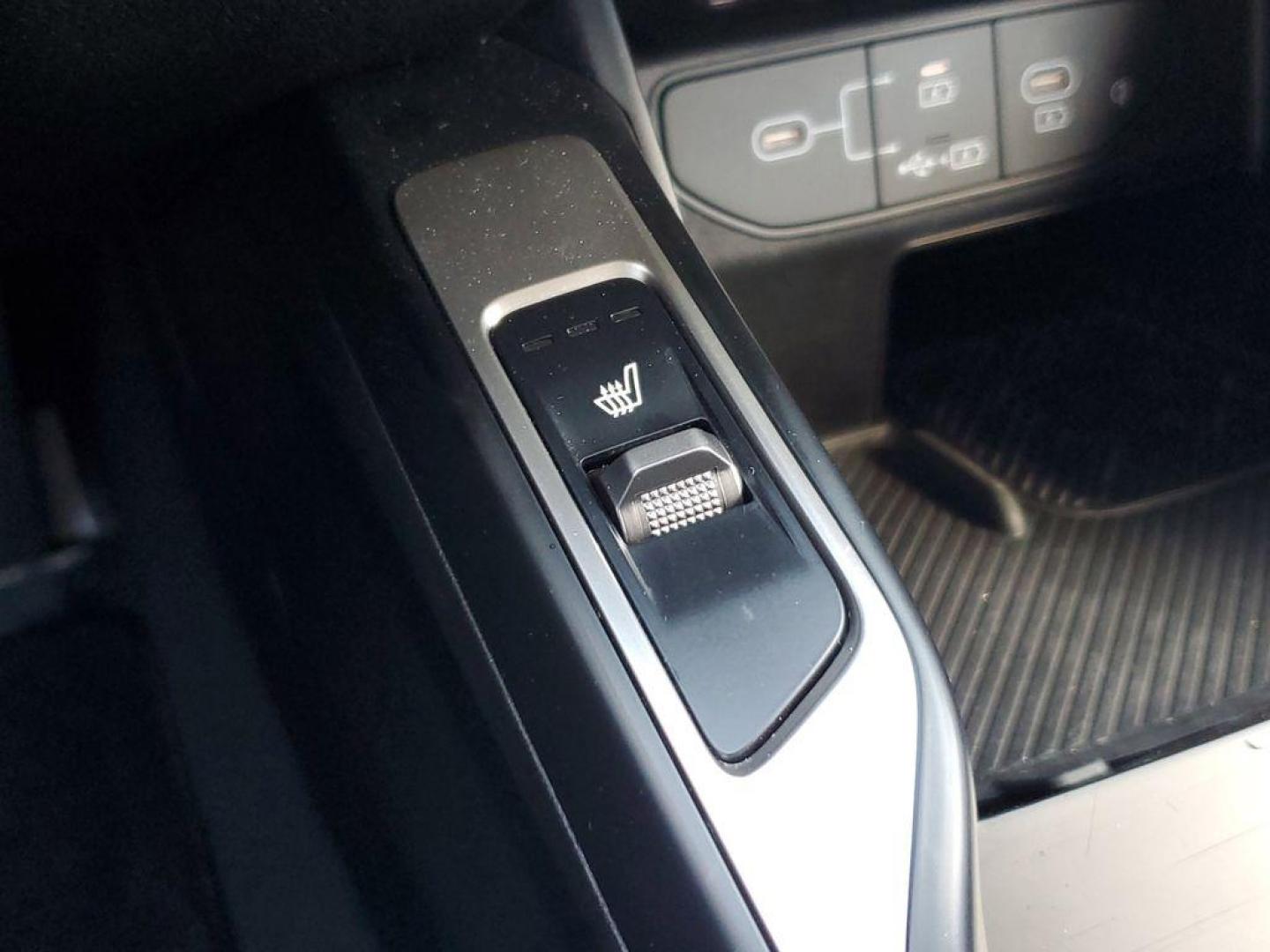 2024 Ebony Black /Black Kia Sorento S AWD (5XYRLDJC6RG) with an 2.5L L4 DOHC 16V engine, 6A transmission, located at 6064 Gull Rd, Kalamazoo, MI, 49048, (269) 222-0088, 42.328388, -85.512924 - Get ready to elevate your driving experience with this stunning 2024 Kia Sorento S, a remarkable SUV that combines style, performance, and advanced technology! With only 22,909 miles on the odometer, this AWD powerhouse is designed to tackle any road with confidence and ease. Under the hood, you'll - Photo#25